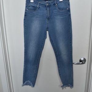 Leith Jeans 7/8 Jeans, Frayed Hem Size Size 32